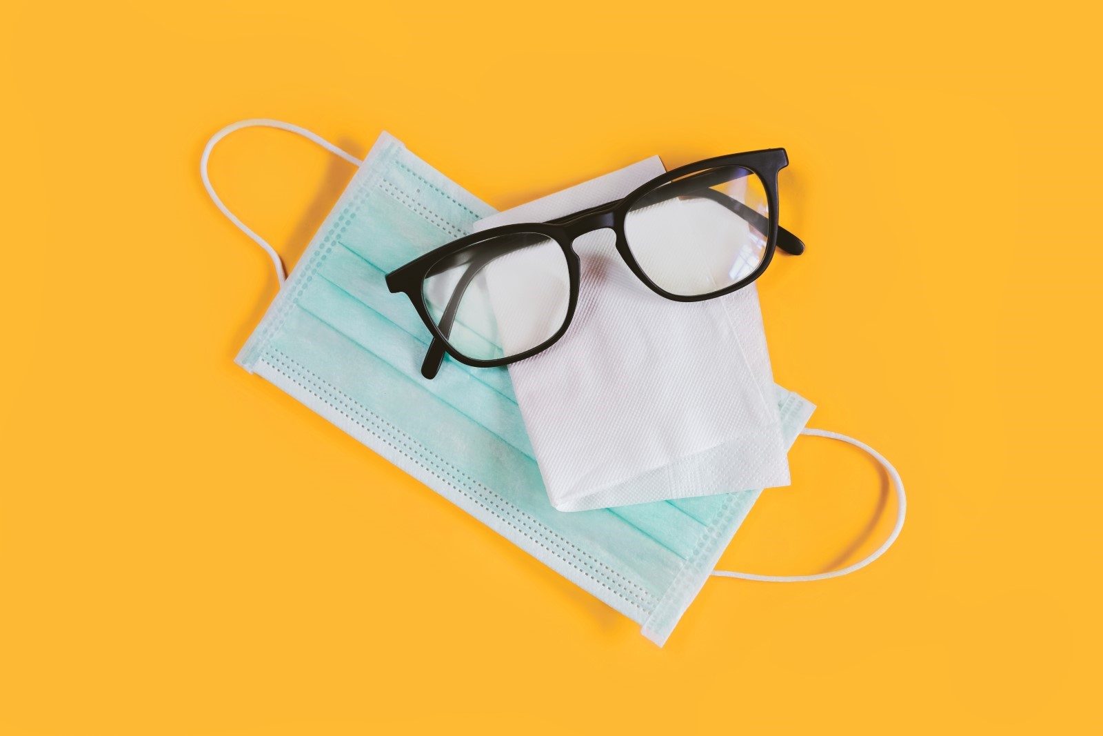 5 Ways to Stop Your Glasses from Fogging Up