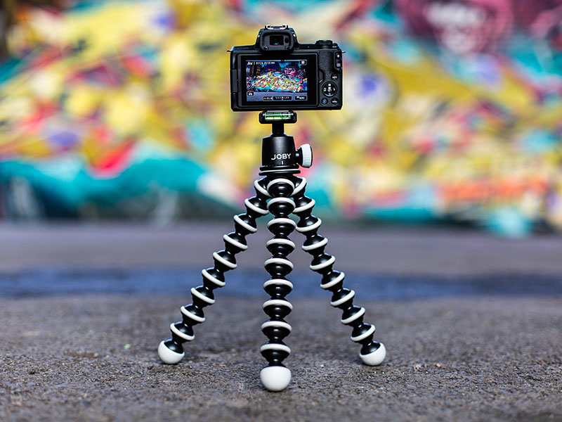 Can You Bring Tripods & Monopods on Planes? CleverJourney(018)