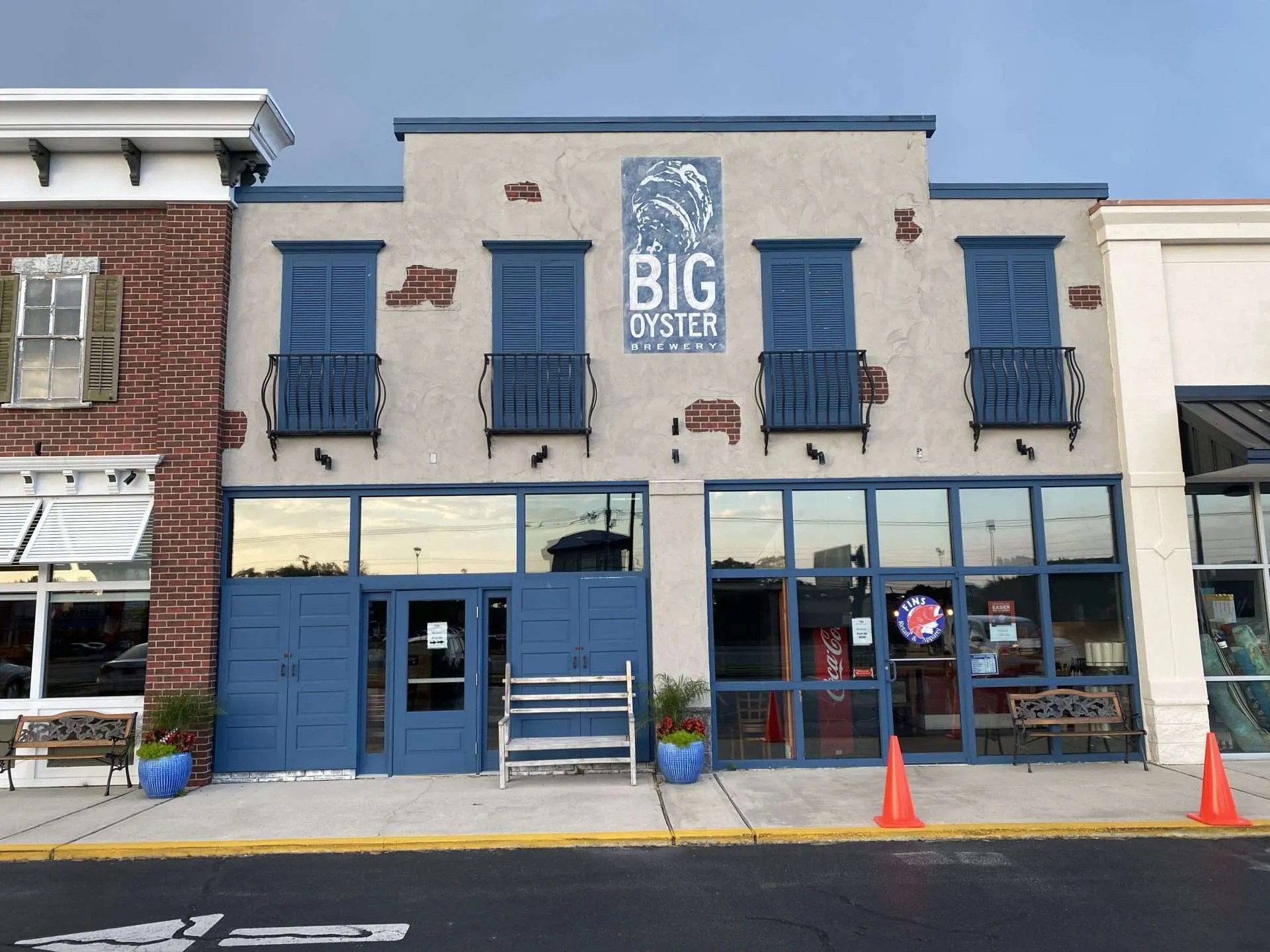Big Oyster Brewery (Fins Ale House) Cliffs Notes Beer Guide
