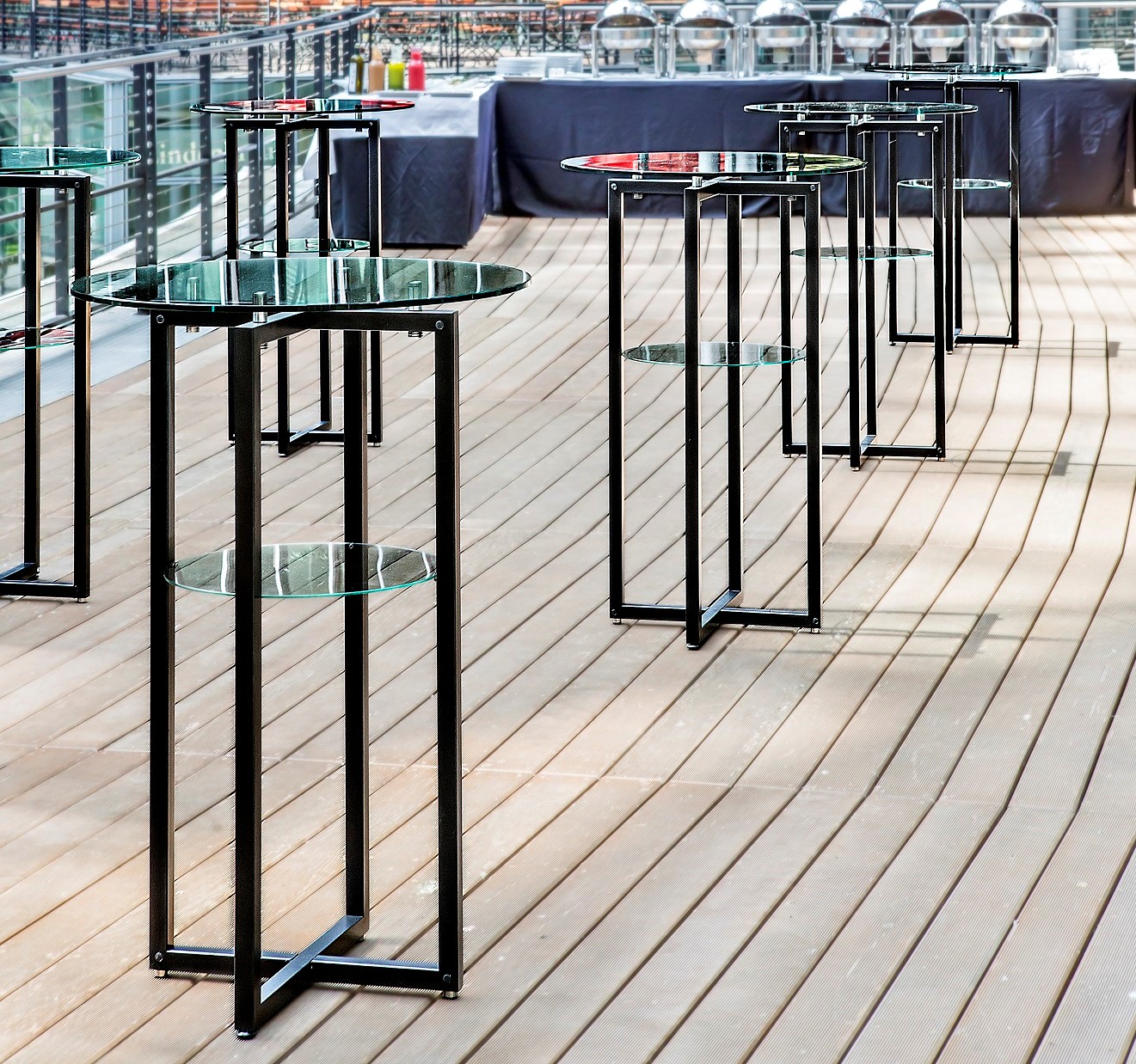 Linen Free Folding Cocktail Table Clip Drape International