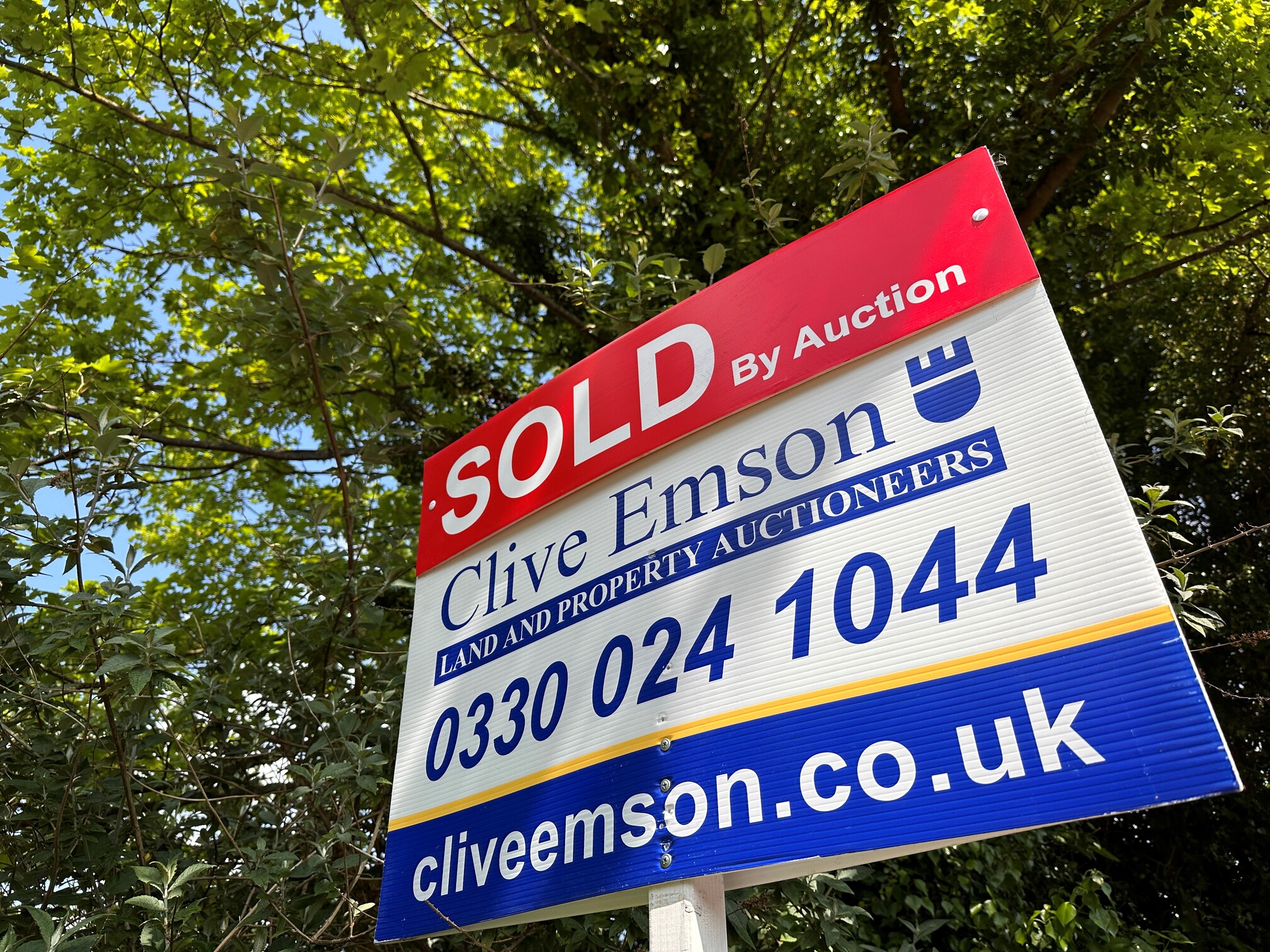 Why Do Houses Go To Auction? The 4 main reasons explained