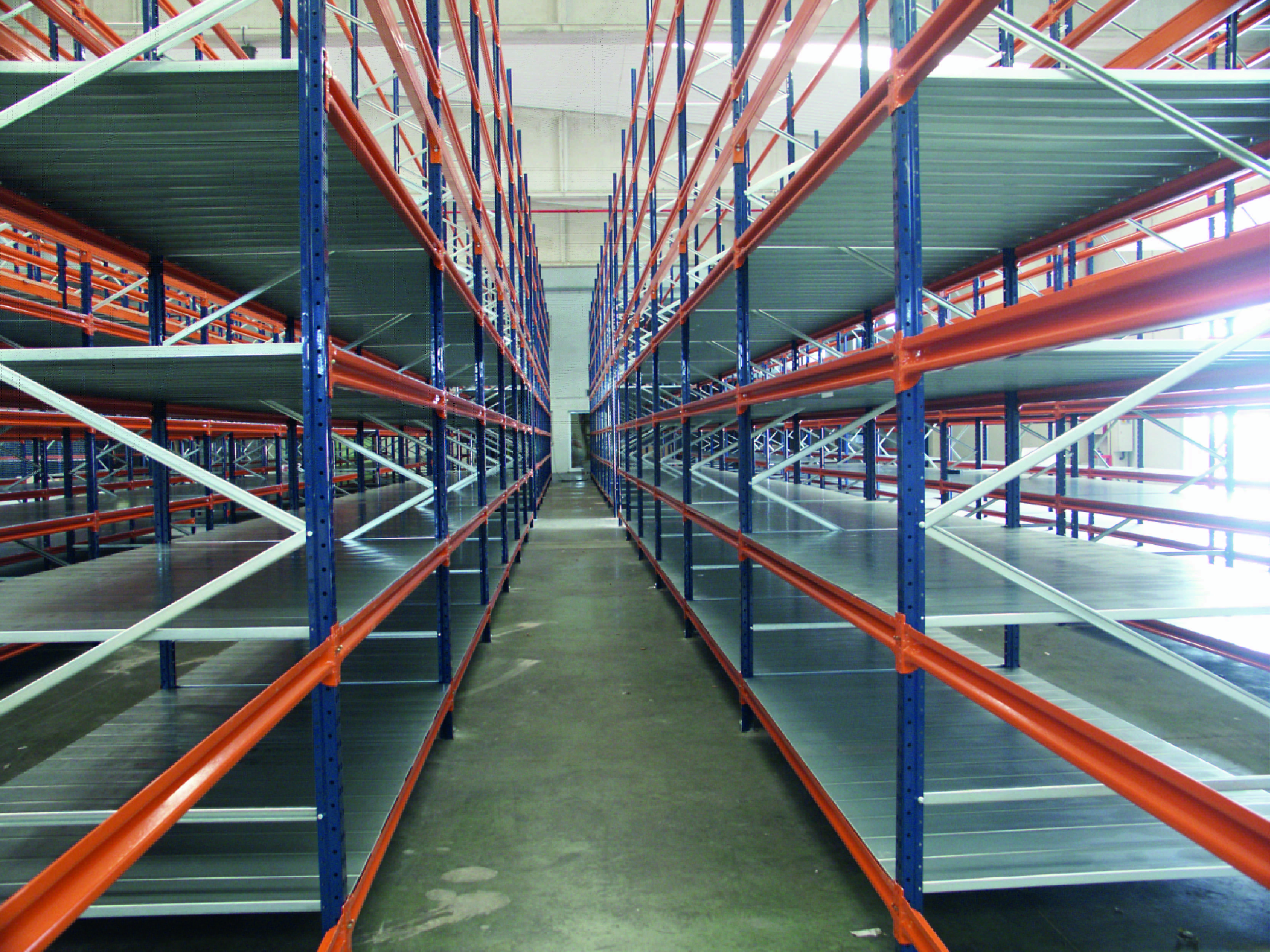 Long span shelving Ideal for medium weight goods CLN Racking