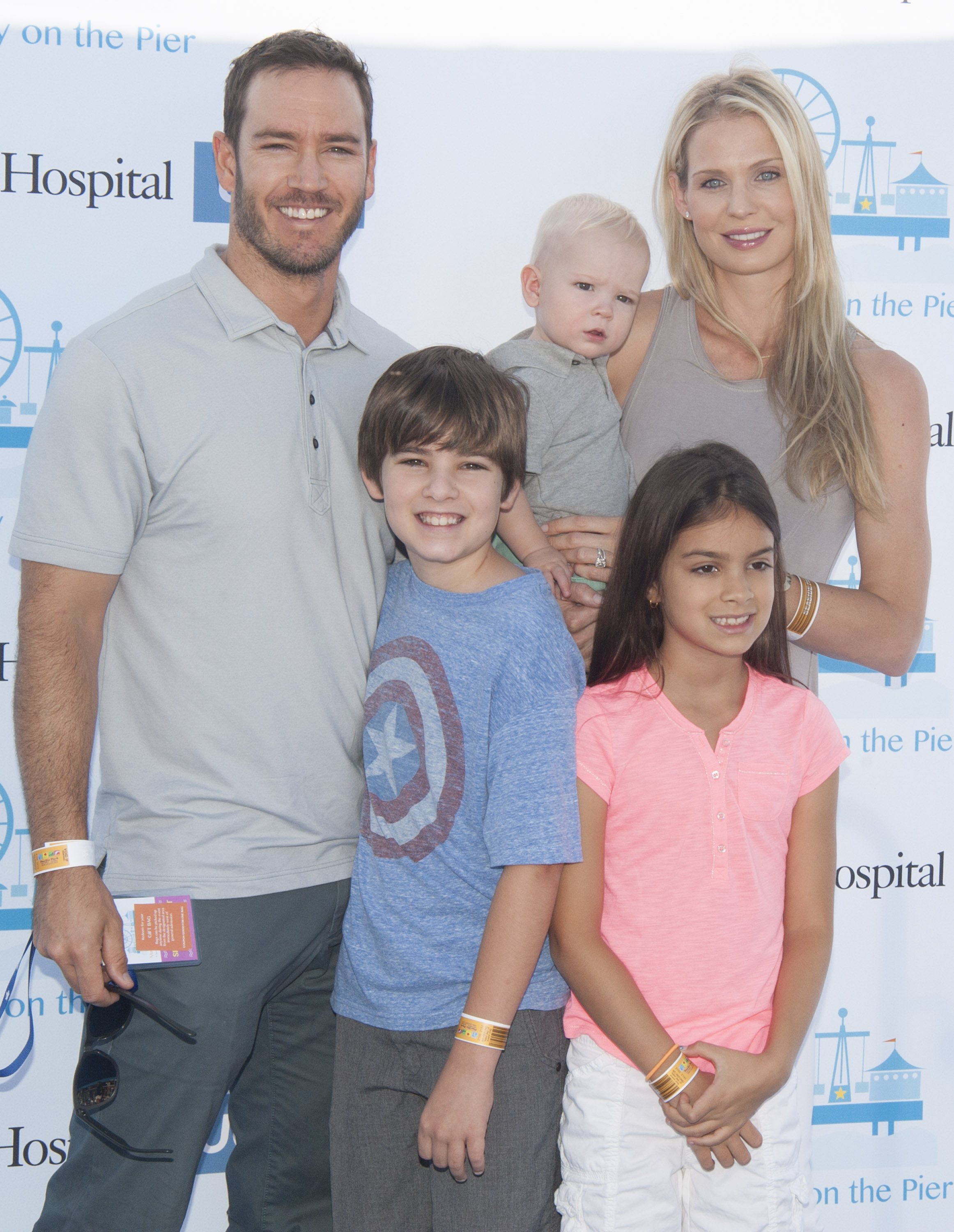 MarkPaul Gosselaar Baby No. 2 With Wife Catriona McGinn(029)