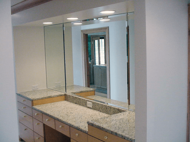 CLOVER GLASS OF BLUFFTON,INC.