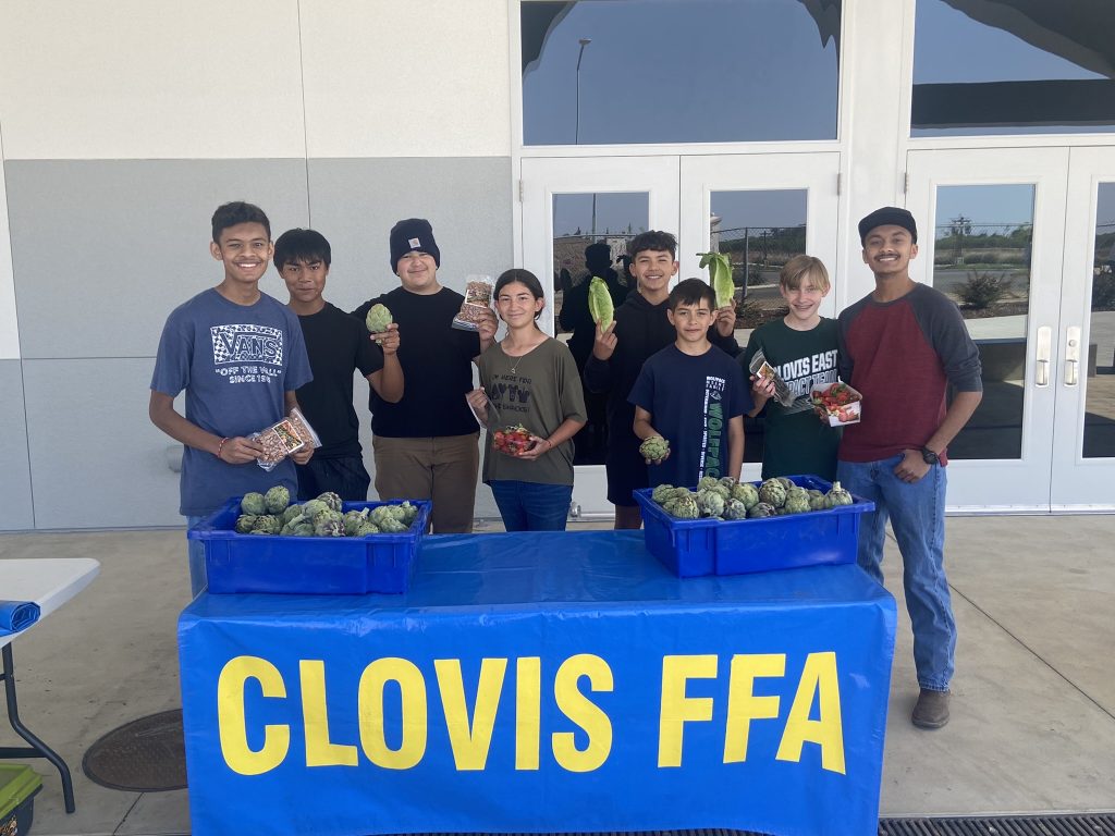 Clovis East FFA Holds Farmers Market at New Ag Center Clovis Roundup