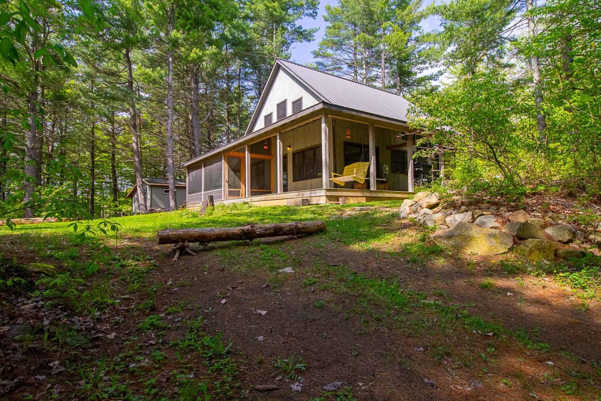 Oconto Lake Retreat Sharbot Lake, ON CottageLINK Rental Management