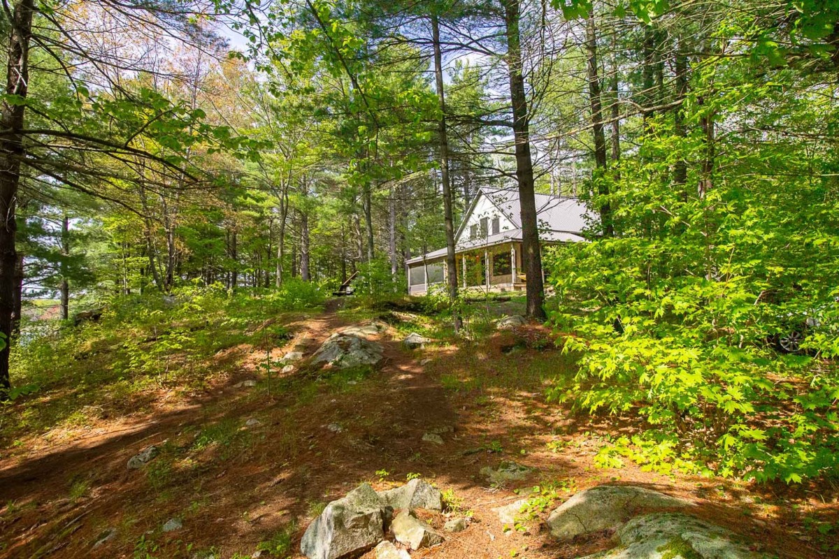 Oconto Lake Retreat Sharbot Lake, ON CottageLINK Rental Management