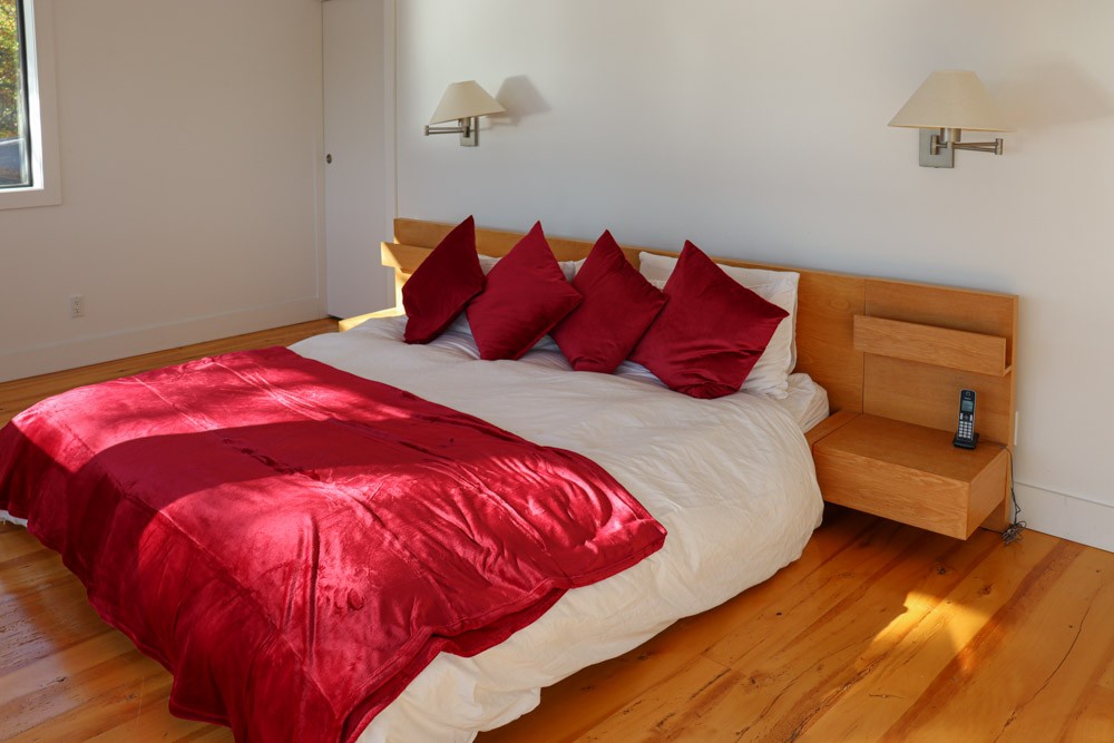 Falcon's Nest Trent Lakes, ON CottageLINK Rental Management