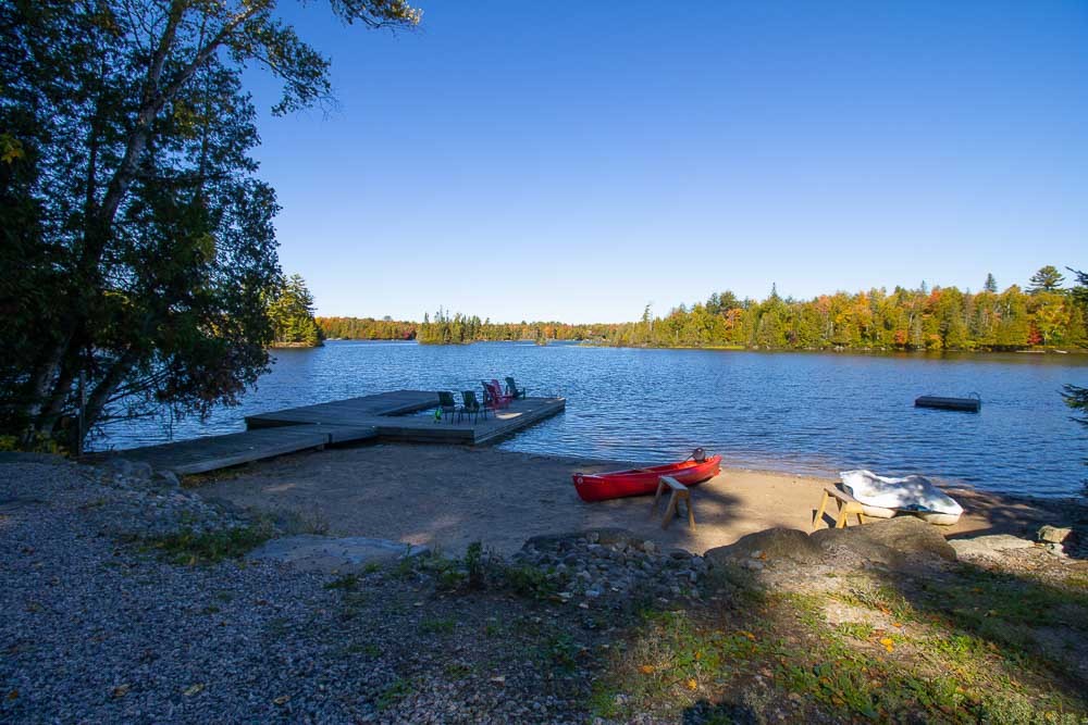 Lulu's Repose Ahmic Harbour, ON CottageLINK Rental Management
