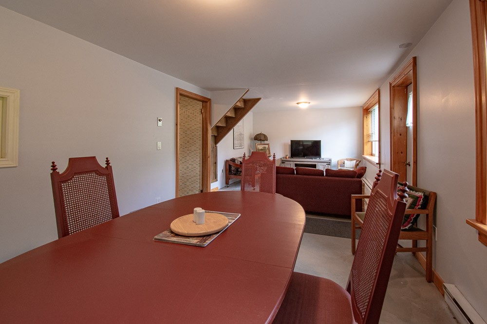 Peabody Log Cabin Chesley, ON CottageLINK Rental Management