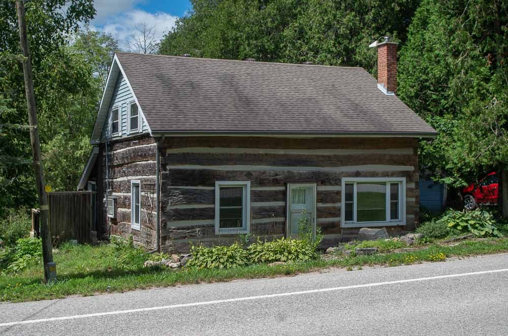 Peabody Log Cabin Chesley, ON CottageLINK Rental Management