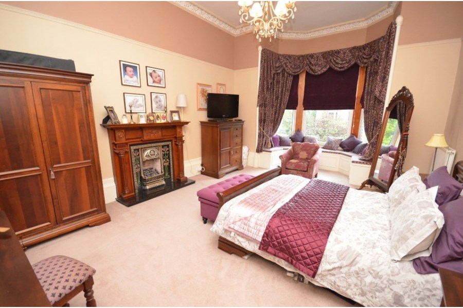 Unique Homes Ardenlea, Busby Clyde Property