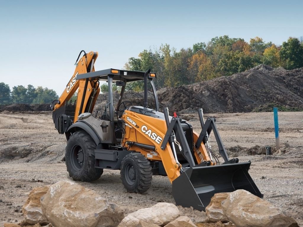 Skid Loader & MiniExcavator vs Backhoe Loader Contractor's Machinery