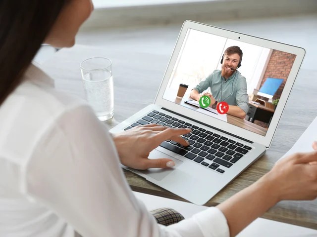 Using Technology to Improve Communication at Work