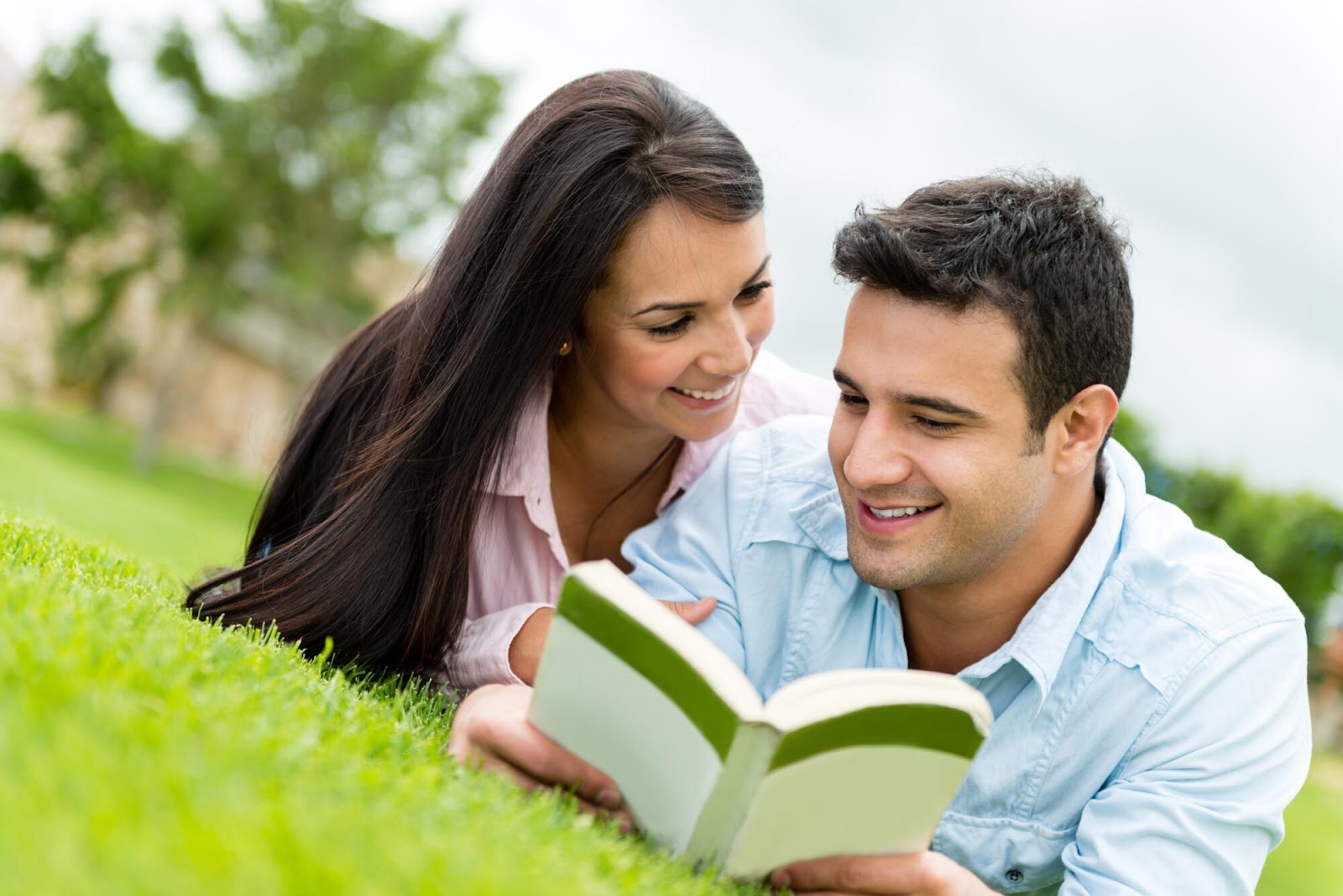 Strengthen Your Connection Books to Read as a Couple Top Picks
