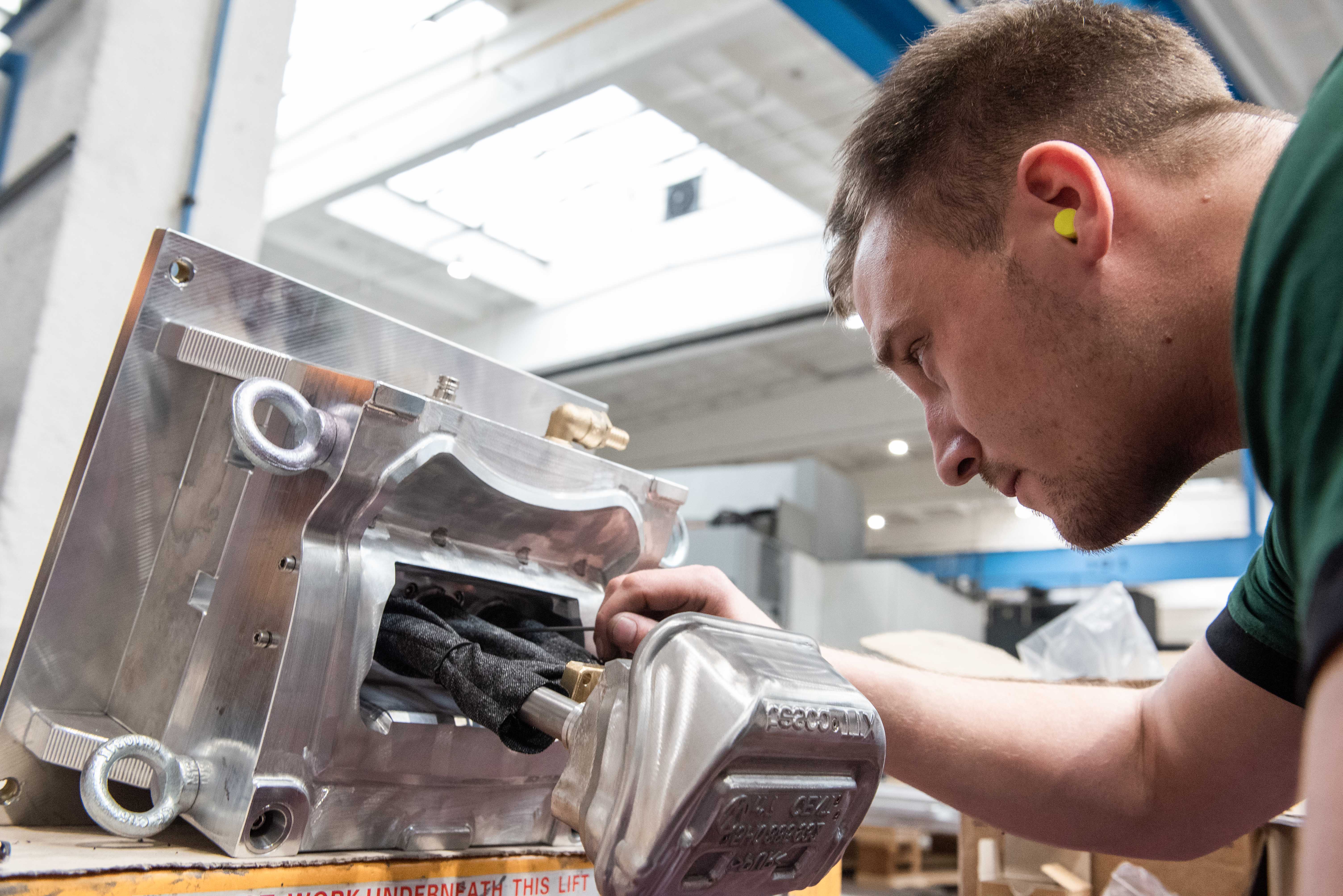 Tool assembly CNC TVAR