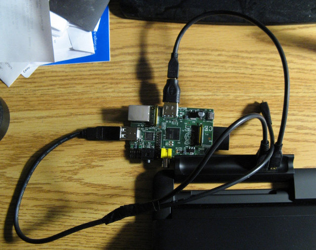 Make Your Own Raspberry Pi Laptop With a Motorola Lapdock CNX