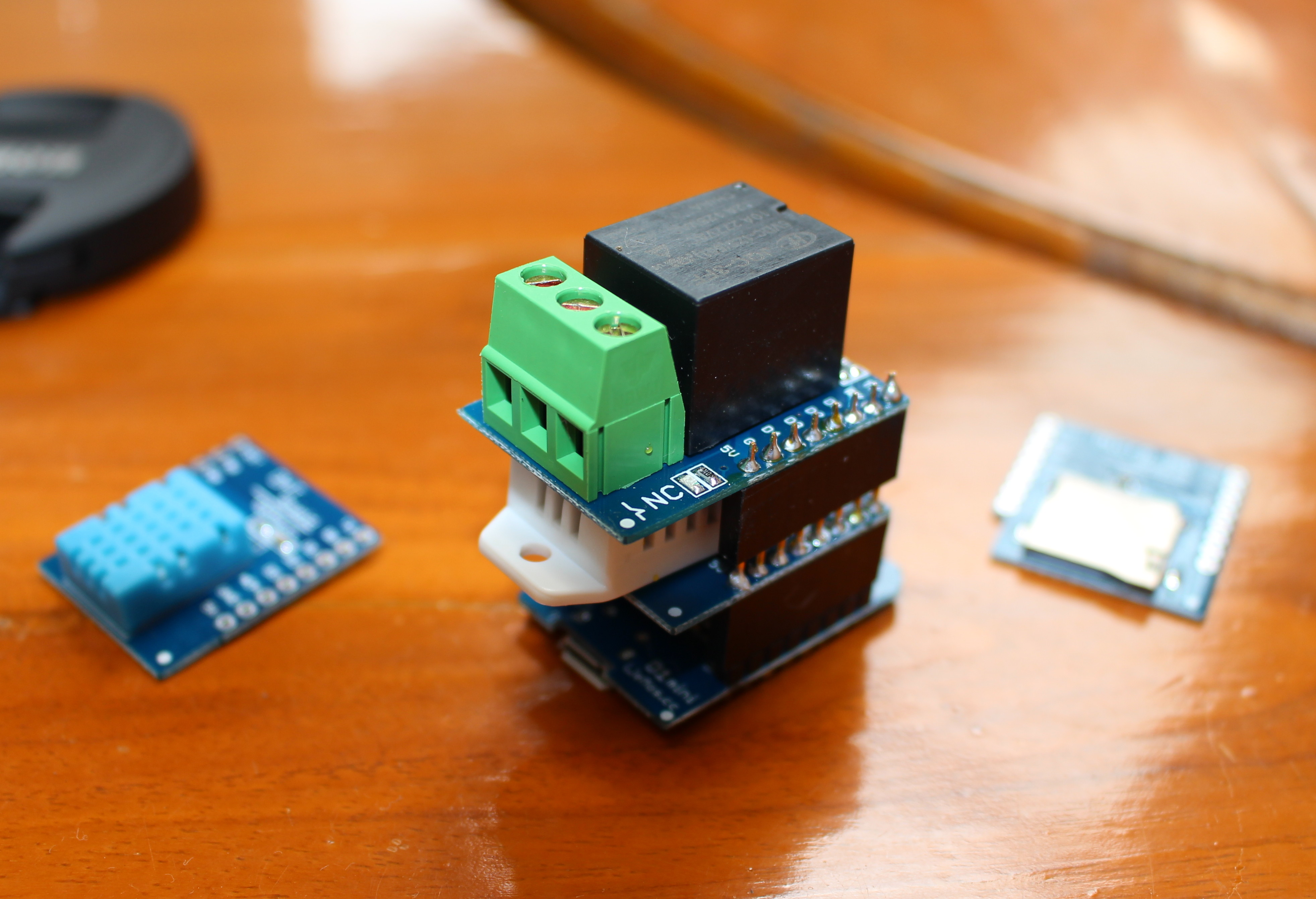 Getting Started with Wemos D1 mini ESP8266 Board, DHT & Relay Shields