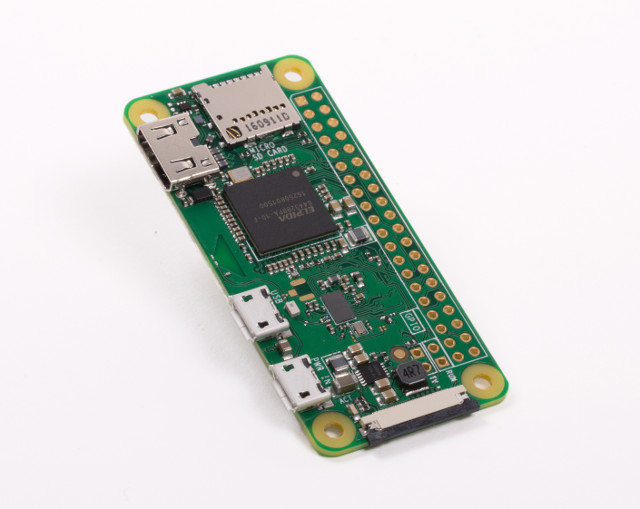 Raspberry Pi Zero W Adds WiFi & Bluetooth, Sells for 10