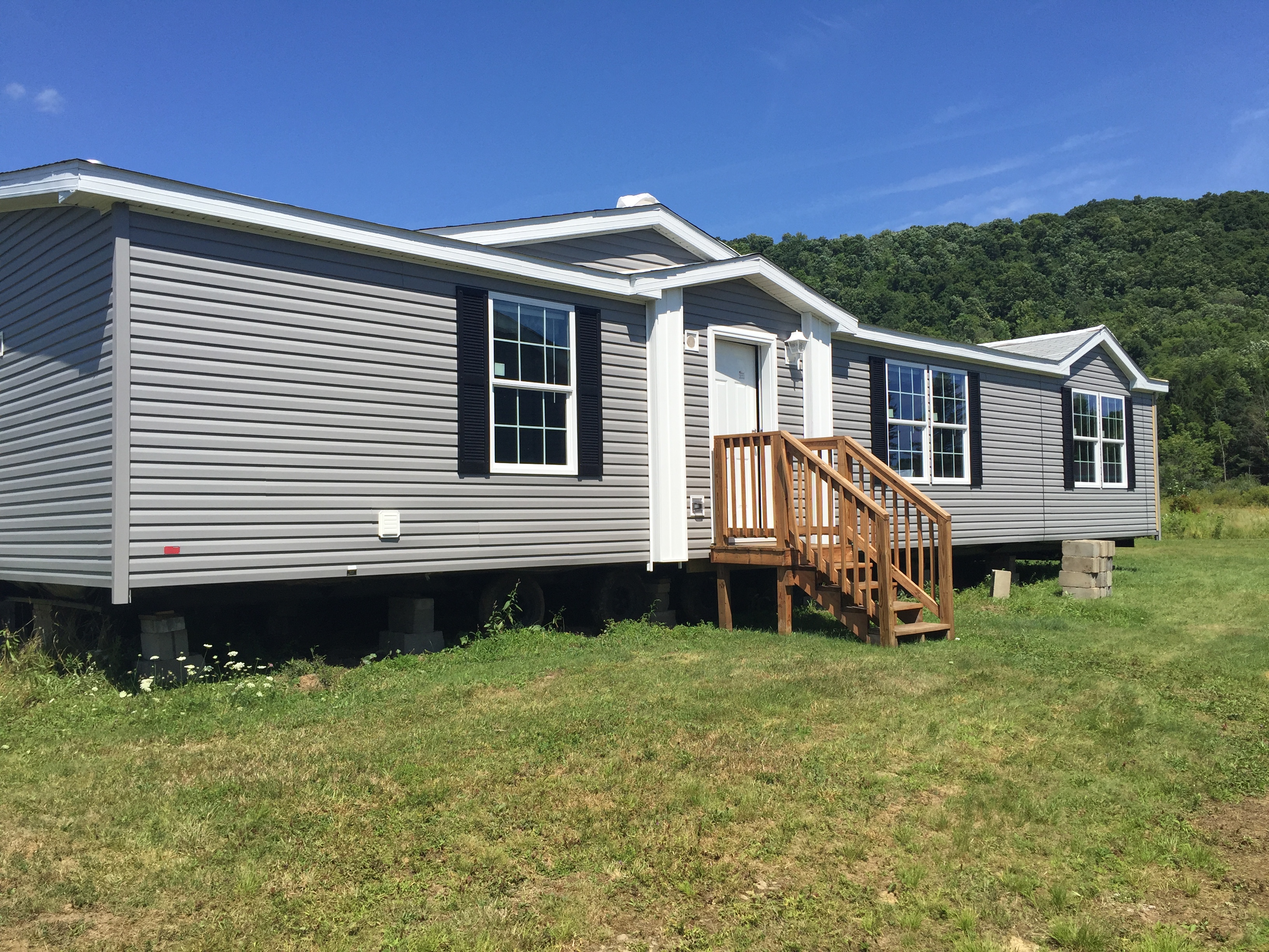Beacon Prime Skyview Ranch (Clearance Model) 3 Bedroom Sectional Ranch in Youngsville, PA at