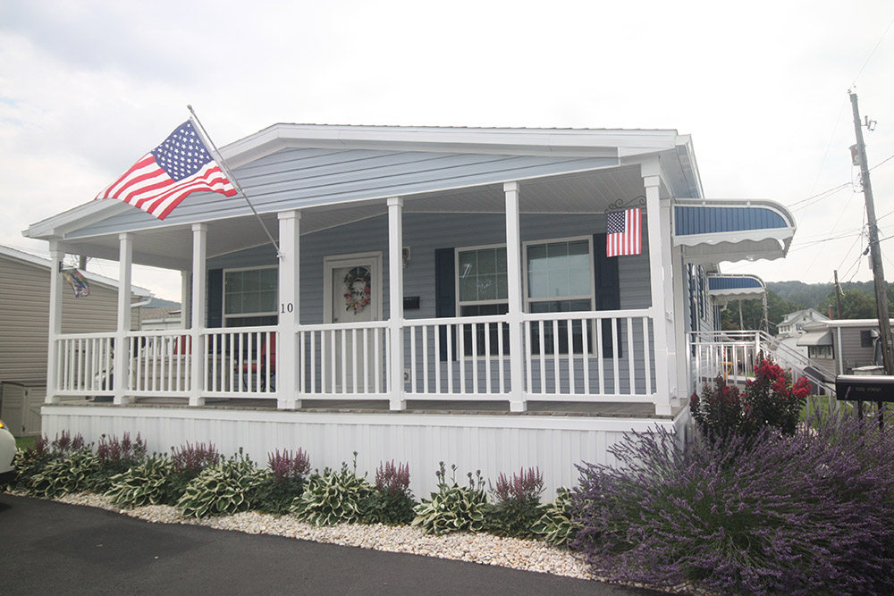 PreOwned Champion Double Wide, 28x60