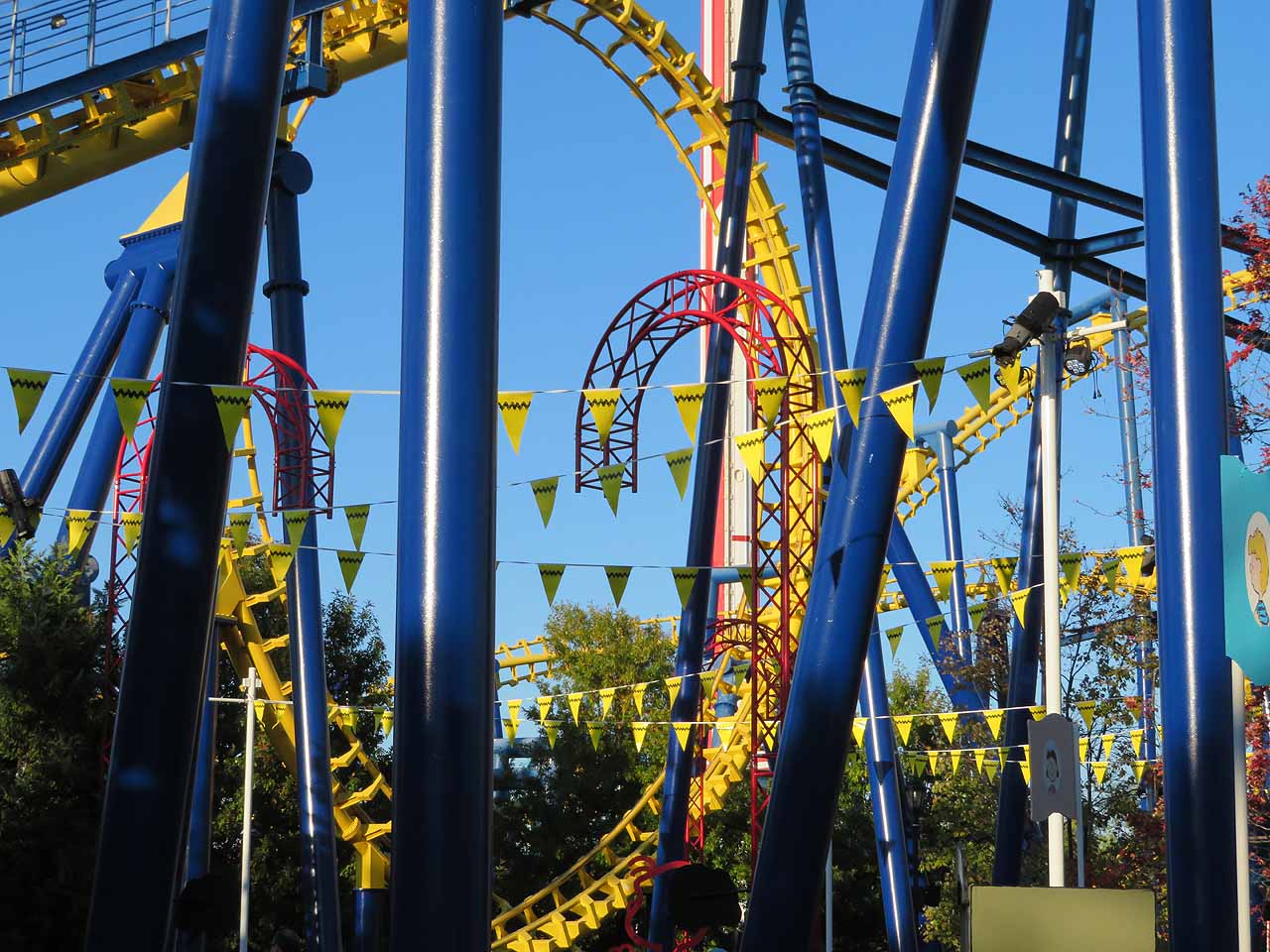4 Reasons Why the Carowinds PEANUTS Celebration May be the