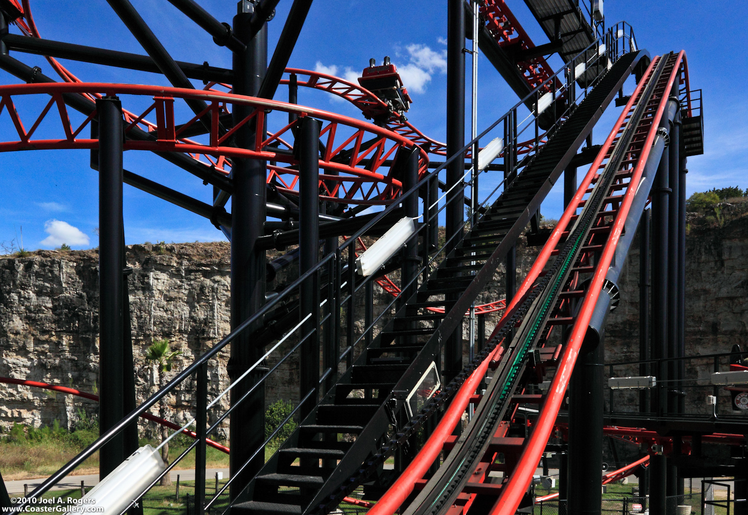 Pandemonium Spining Coaster