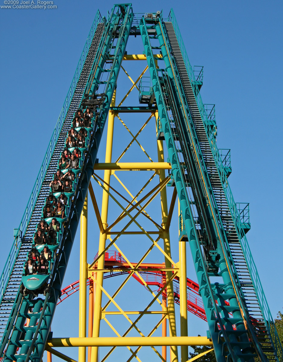 Vekoma Boomerang