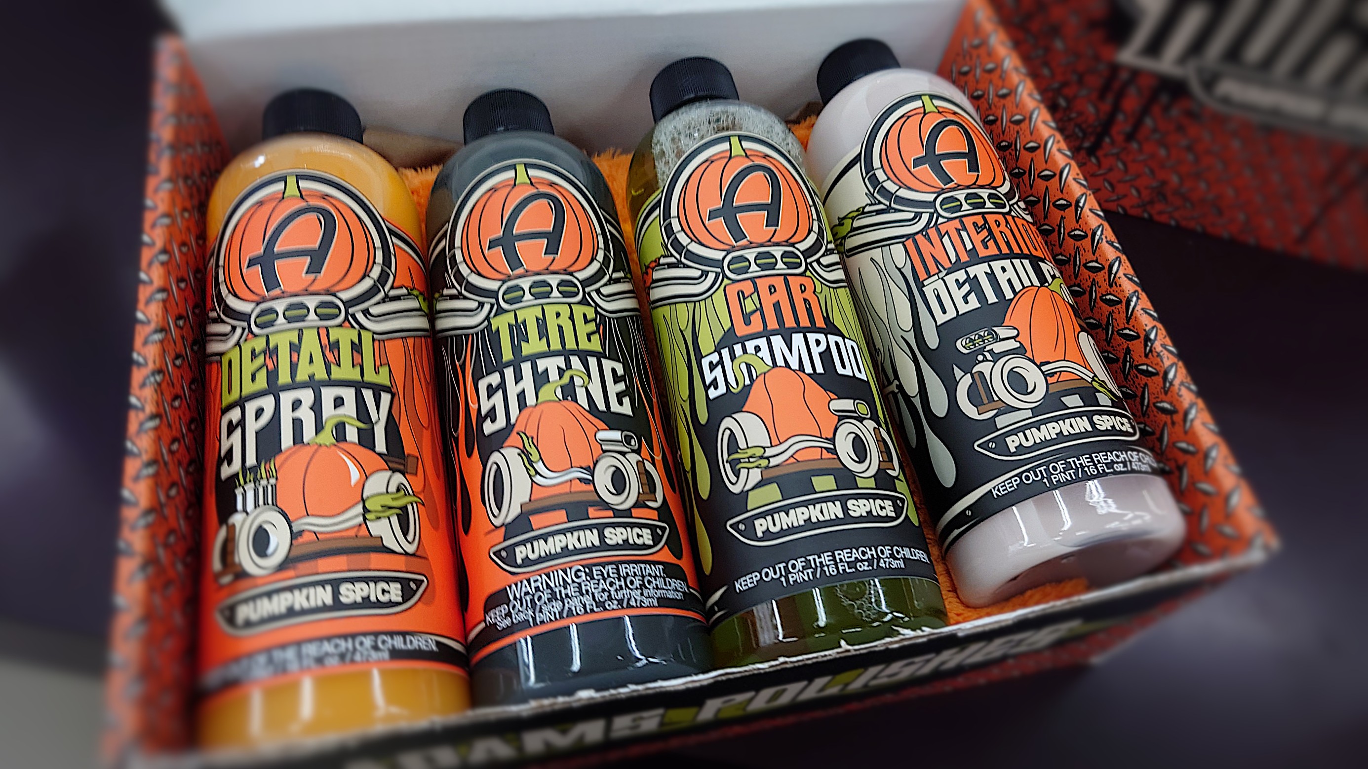 アダムスポリッシュ “限定販売品” 『パンプキンカーケアボックスキット』入荷しました Feel Book スタイルコクピット フィール