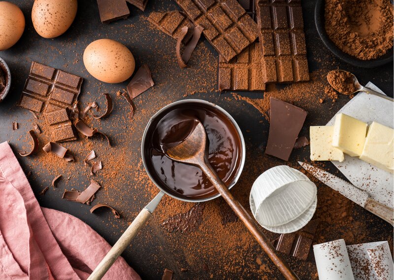 Making chocolate with the cocoterra chocolate maker CocoTerra