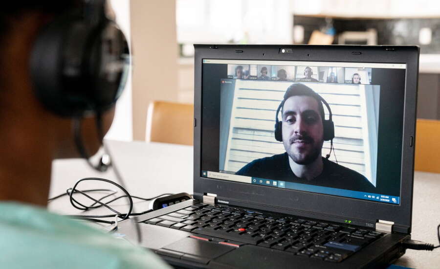 Choosing the best type of online coding class for your child