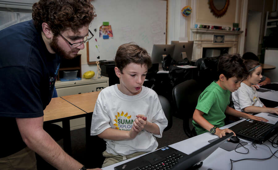 7 Best Coding Summer Camps For Kids