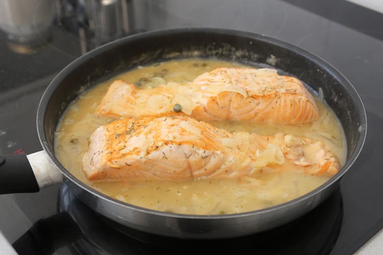 Salmón al cava, receta de pescado fácil Código Cocina