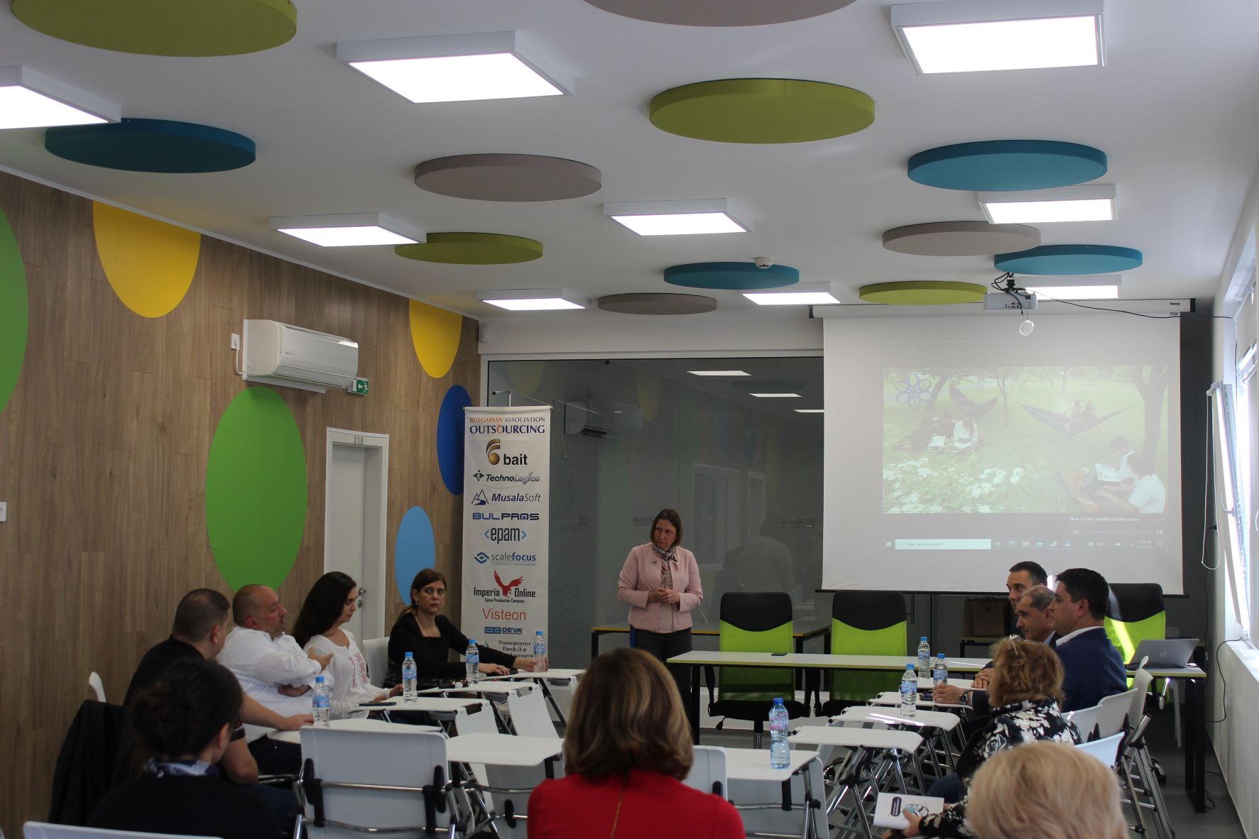 DIGITAL BURGAS ГОСТУВА НА ГИМНАЗИЯТА ПГКПИ, гр. Бургас