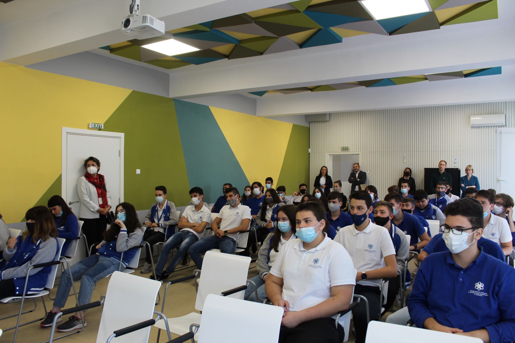 DIGITAL BURGAS ГОСТУВА НА ГИМНАЗИЯТА ПГКПИ, гр. Бургас