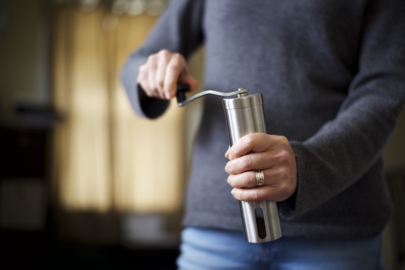 Best Cheap Manual Burr Coffee Grinder [A Review]