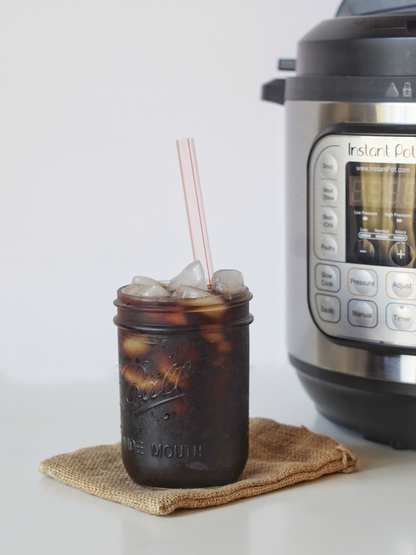 Instant Pot Iced Coffee (Easy 5 Step Recipe!) CoffeeSphere