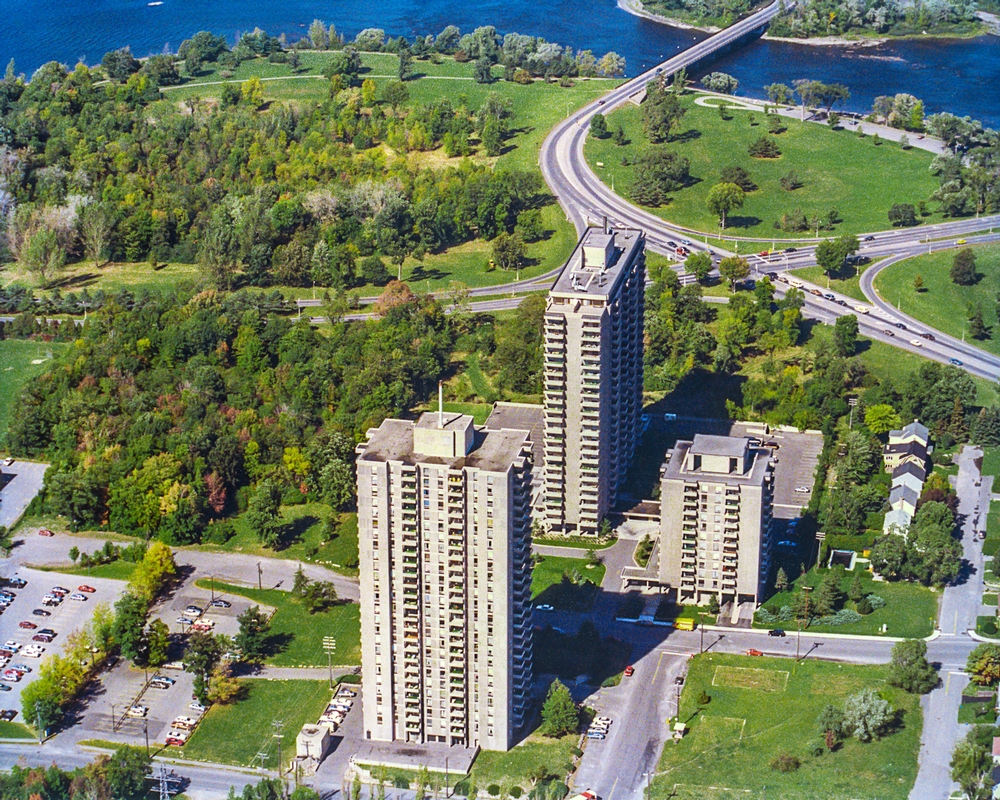 Apartment for rent Ottawa Island Park Towers Cogeim