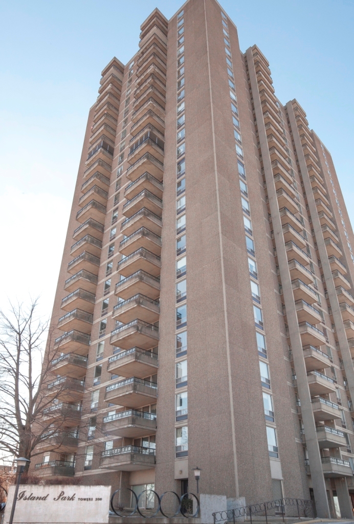 Apartment for rent Ottawa Island Park Towers Cogeim