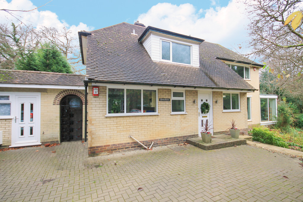 547 Cole's Estate Agents