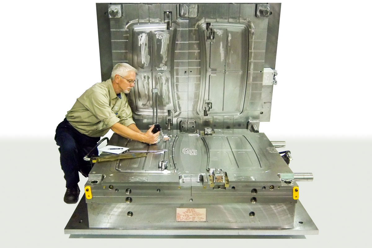 Check Fixture for Chrysler Jeep Turbo Diesel Engine Cover Colonial Group Incorporated