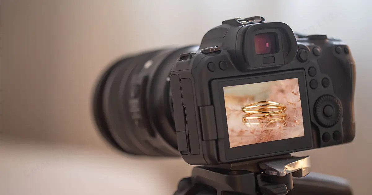 How Much Do Jewelry Photographers Charge?