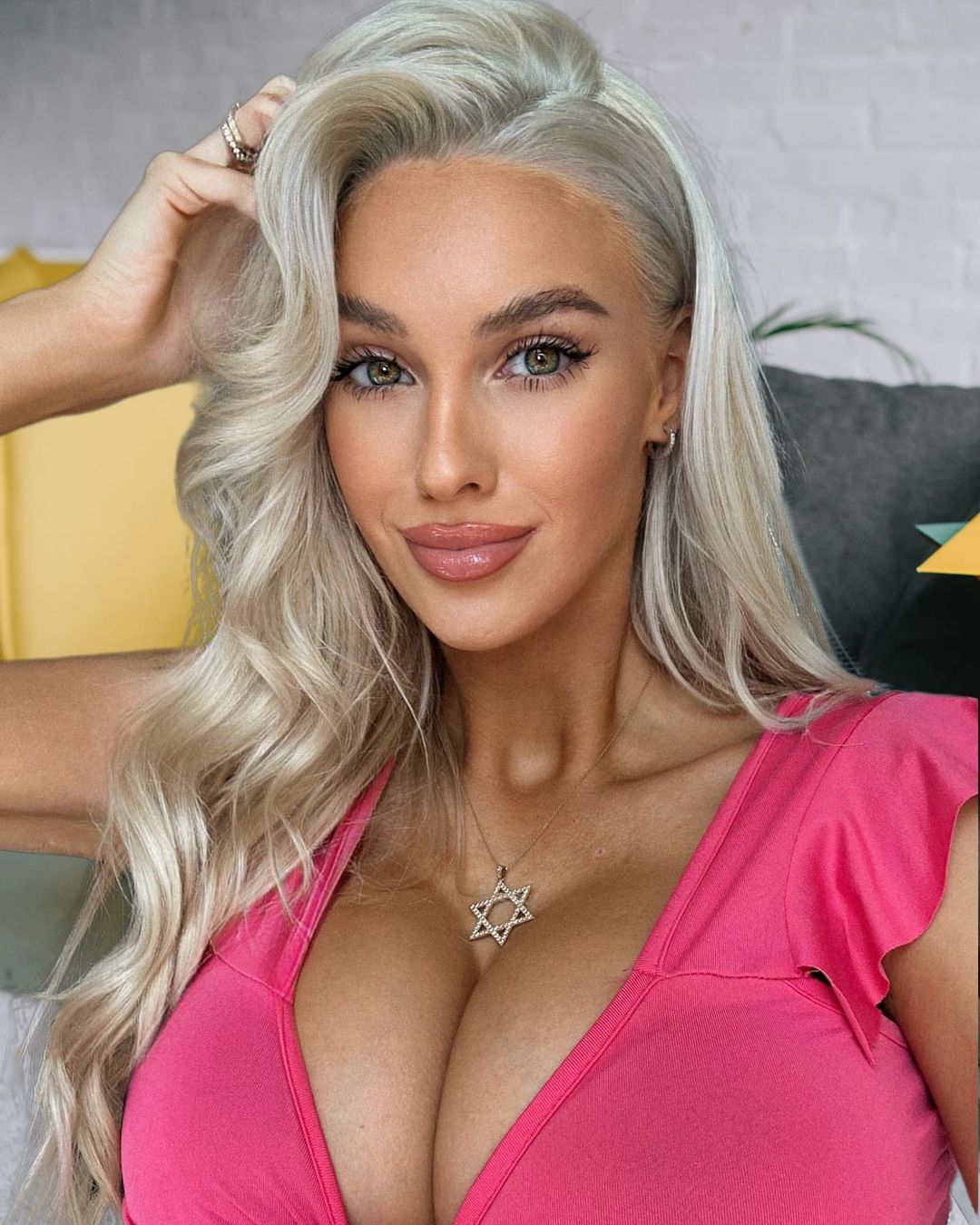 Veronika Rajek Modelo OnlyFans 21 - ColorMusic