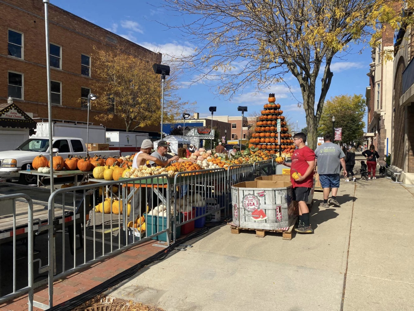 Your Guide To The Circleville Pumpkin Show