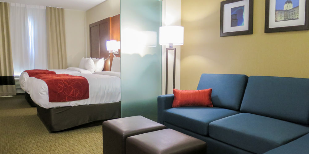 Hotels Regina Comfort Suites Regina by Choice Hotels Regina's All