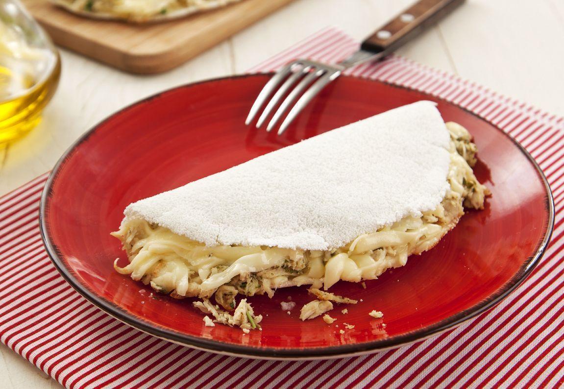 Receita de Tapioca de queijo coalho com frango e pesto Comida e Receitas