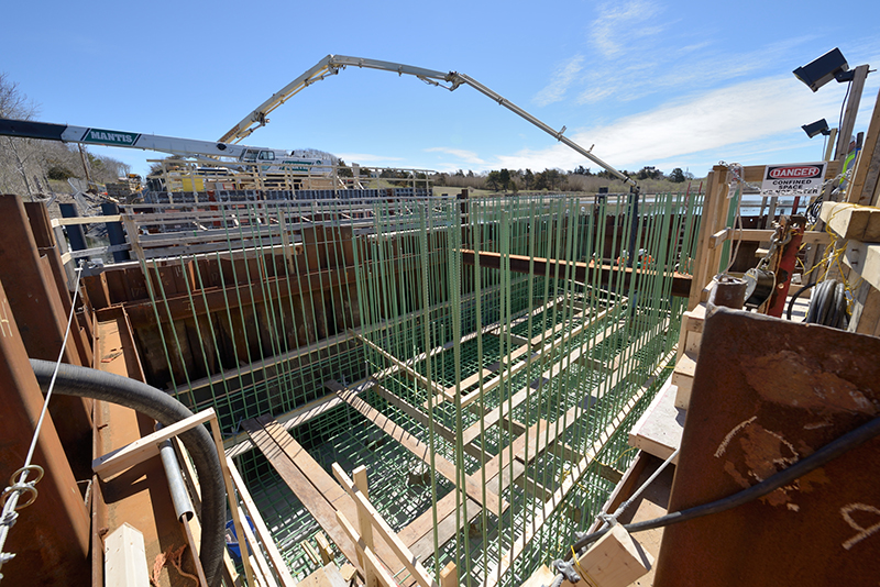 Mass Concrete Placement Monitor Temperature to Meet a Required