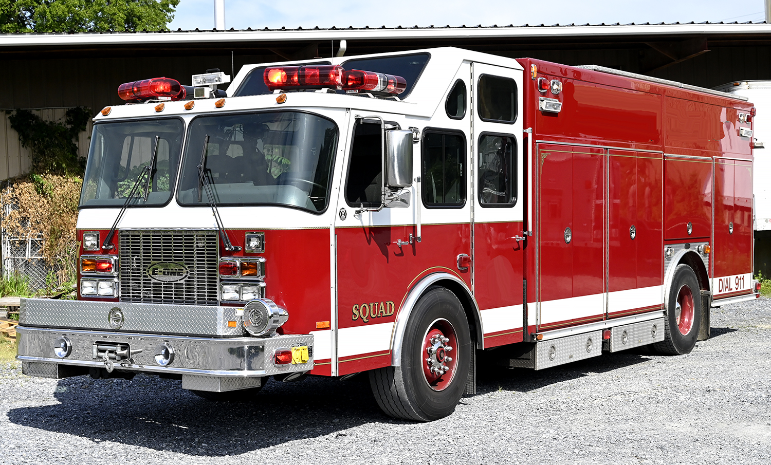 2001 EOne Heavy Duty Non WalkIn Rescue Command Fire Apparatus