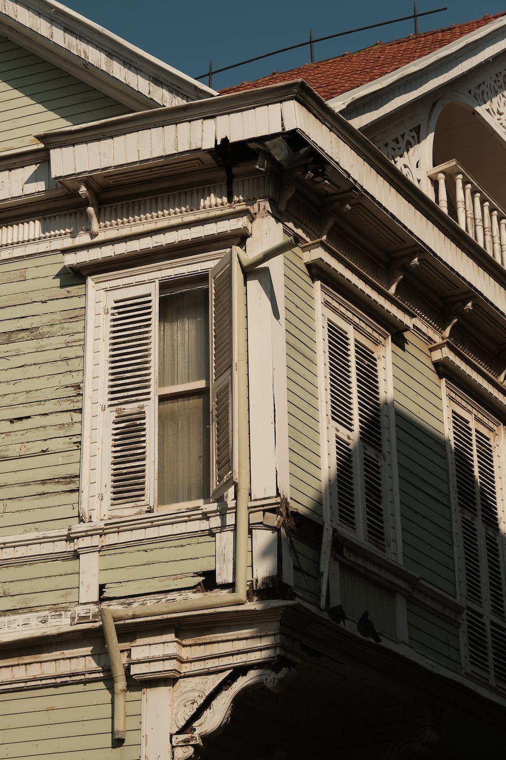 Can a Felon Buy a House in Texas? Legal Restrictions