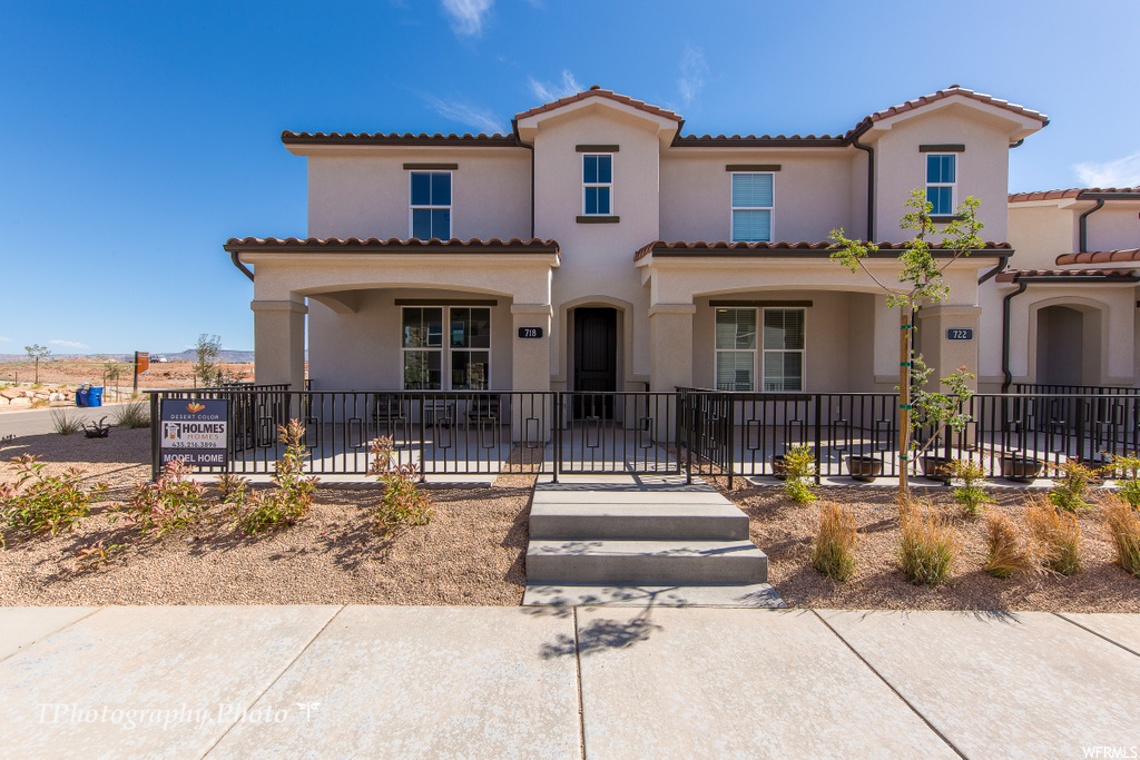 Desert Color Townhomes Holmes Homes